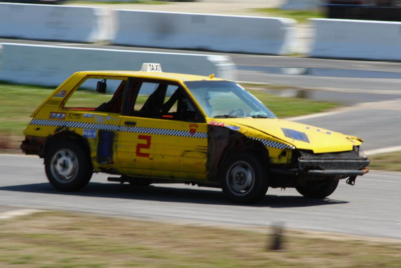 Illustration for article titled The 24 Hours Of LeMons New England 2009 Über Gallery, Part 2